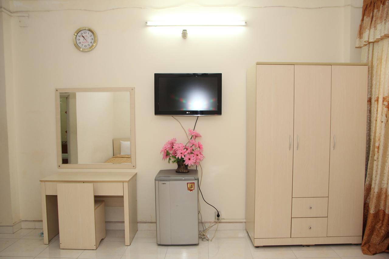 Ngan Long Hotel Ho Chi Minh City Exterior photo